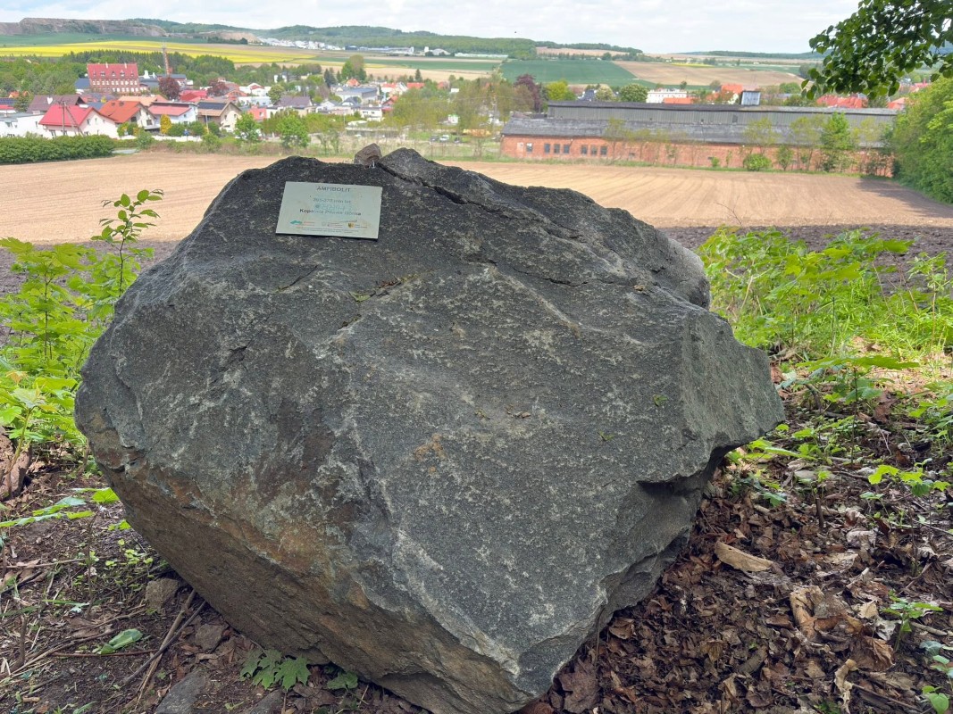 Punkt widokowy na ścieżce ,,Historia kamienia w Piławie Górnej”